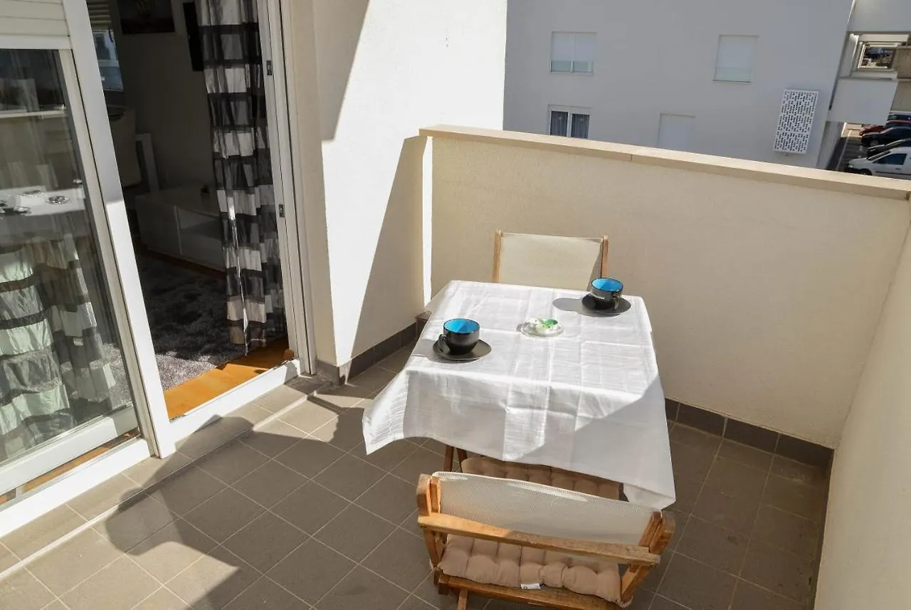 Apartment Leon Sa Privatnim Parkingom Zadar